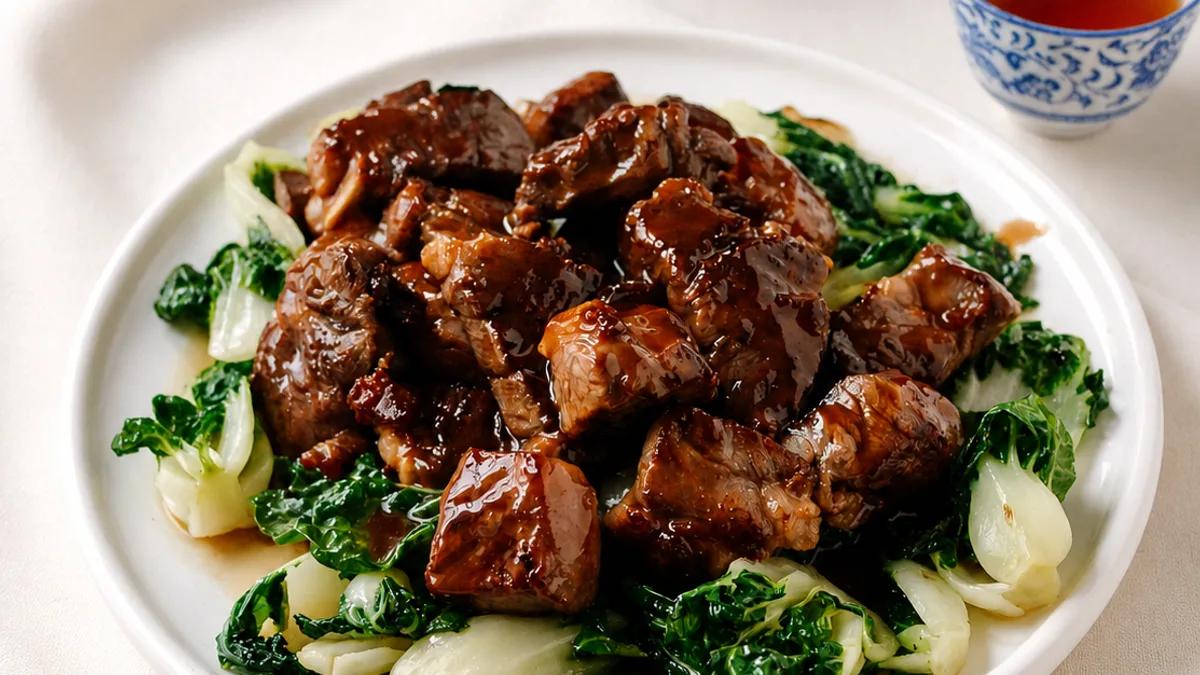 Costillas estofadas con verduras y té chino