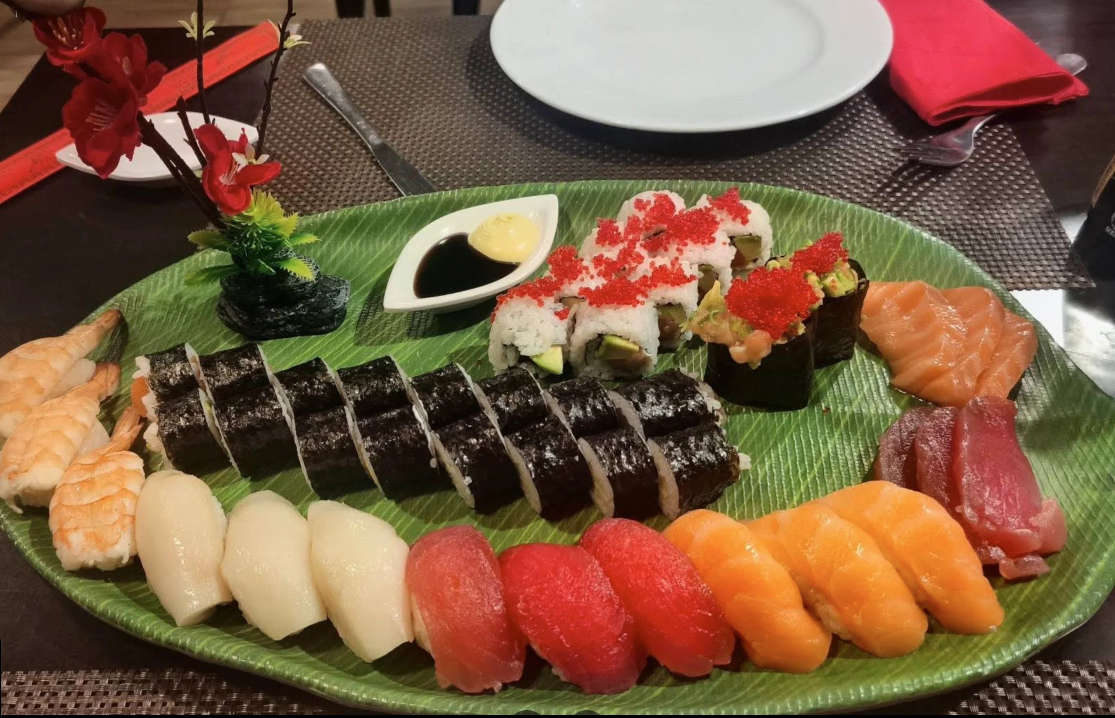 Bandeja de sushi de Panda Sushi